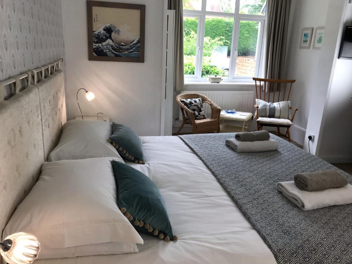 The White House 3* Milton Keynes